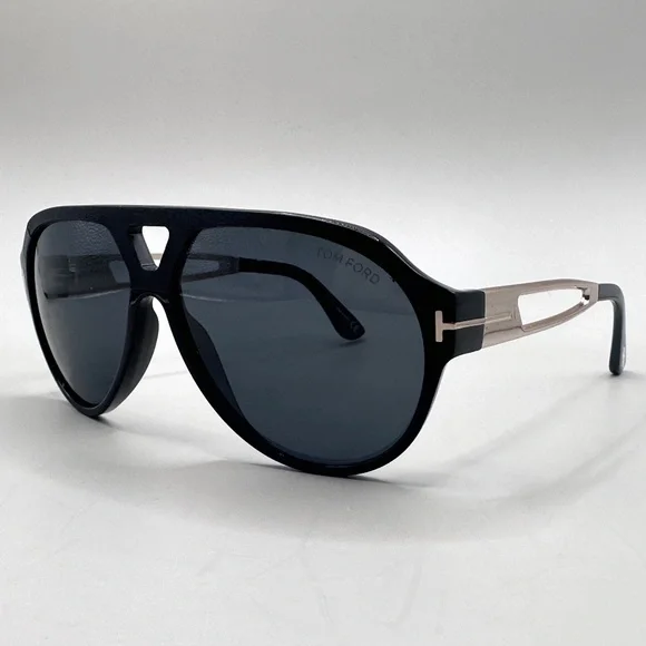 Tom Ford sun glasses never worn unisex BRAND NEW TOMFORD TF1077-N NEVER WORN BEFORE | eBay main image 2